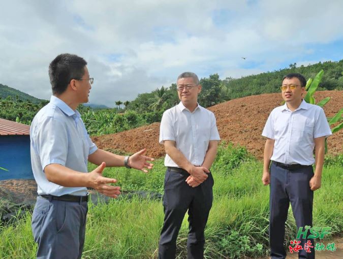 艾軼倫在立才農(nóng)場公司墾區(qū)耕地“非糧化”“非農(nóng)化”專項(xiàng)整改復(fù)耕地塊調(diào)研。